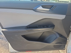 Used 2024  Volkswagen Taos SE FWD at Dime Down by Frank Leta near Bridgeton&comma; MO