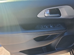 Used 2019  Chrysler Pacifica 4d Wagon Touring Plus at Dime Down by Frank Leta near Bridgeton&comma; MO