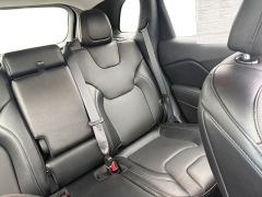 Used 2022  Jeep Cherokee Latitude Lux 4x4 at Dime Down by Frank Leta near Bridgeton&comma; MO