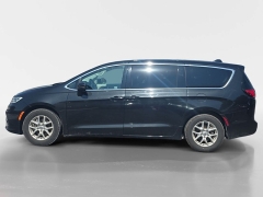 Used 2023  Chrysler Pacifica Touring L FWD at Dime Down by Frank Leta near Bridgeton&comma; MO