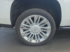Used 2017  Cadillac Escalade 4d SUV 4WD Platinum at Dime Down by Frank Leta near Bridgeton&comma; MO