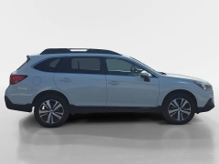 Used 2019  Subaru Outback 4d SUV 2&period;5i Limited at Dime Down by Frank Leta near Bridgeton&comma; MO