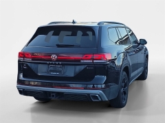 Used 2024  Volkswagen Atlas 2&period;0T Peak Edition SE w&sol;Tech 4MOTION at Dime Down by Frank Leta near Bridgeton&comma; MO