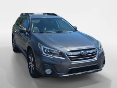 Used 2019  Subaru Outback 4d SUV 2&period;5i Limited at Dime Down by Frank Leta near Bridgeton&comma; MO
