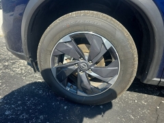 Used 2025  Nissan Rogue FWD SV at Dime Down by Frank Leta near Bridgeton&comma; MO