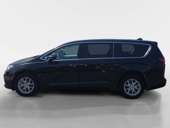 Used 2023  Chrysler Pacifica Touring L FWD at Dime Down by Frank Leta near Bridgeton&comma; MO