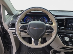 Used 2020  Chrysler Pacifica Limited FWD at Dime Down by Frank Leta near Bridgeton, MO