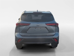 Used 2023  Toyota Highlander XLE AWD at Dime Down by Frank Leta near Bridgeton&comma; MO