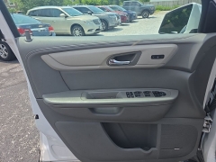 Used 2017  Chevrolet Traverse 4d SUV AWD LT w&sol;2LT at Dime Down by Frank Leta near Bridgeton&comma; MO