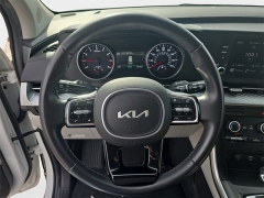 Used 2024  Kia Carnival LX FWD w&sol;Seat Pkg at Dime Down by Frank Leta near Bridgeton&comma; MO