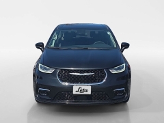 Used 2023  Chrysler Pacifica Touring L FWD at Dime Down by Frank Leta near Bridgeton&comma; MO