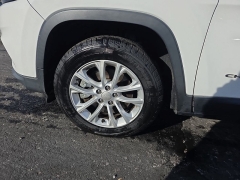 Used 2019  Jeep Cherokee 4d SUV FWD Latitude 2&period;4L at Dime Down by Frank Leta near Bridgeton&comma; MO