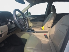 Used 2020  Honda Pilot 4d SUV AWD Touring 8-Passenger at Dime Down by Frank Leta near Bridgeton&comma; MO