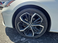 Used 2024  Nissan Altima 2&period;5 SR Sedan at Dime Down by Frank Leta near Bridgeton&comma; MO