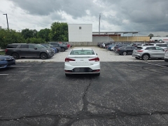 Used 2020  Hyundai Elantra Limited IVT SULEV at Dime Down by Frank Leta near Bridgeton&comma; MO