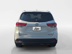 Used 2018  Toyota Highlander SE V6 AWD &lpar;Natl&rpar; at Dime Down by Frank Leta near Bridgeton&comma; MO