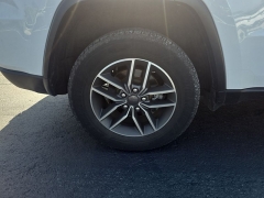 Used 2020  Jeep Grand Cherokee Limited 4x4 at Dime Down by Frank Leta near Bridgeton&comma; MO