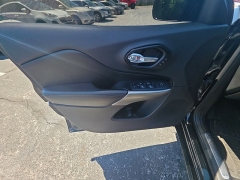 Used 2020  Jeep Cherokee High Altitude 4x4 at Dime Down by Frank Leta near Bridgeton&comma; MO