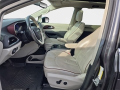 Used 2020  Chrysler Pacifica Limited FWD at Dime Down by Frank Leta near Bridgeton, MO