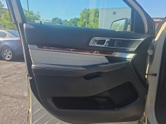 Used 2018  Ford Explorer 4d SUV 4WD Platinum at Dime Down by Frank Leta near Bridgeton&comma; MO