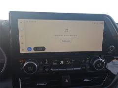 Used 2023  Toyota Highlander XLE AWD at Dime Down by Frank Leta near Bridgeton&comma; MO