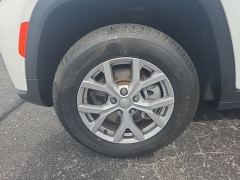 Used 2021  Jeep Grand Cherokee L Limited 4x4 at Dime Down by Frank Leta near Bridgeton&comma; MO