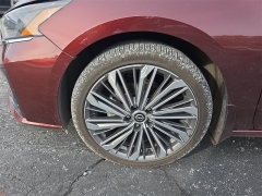 Used 2023  Nissan Altima 2.5 SL AWD Sedan at Dime Down by Frank Leta near Bridgeton, MO