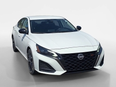 Used 2024  Nissan Altima 2&period;5 SR Sedan at Dime Down by Frank Leta near Bridgeton&comma; MO