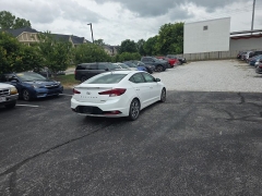 Used 2020  Hyundai Elantra Limited IVT SULEV at Dime Down by Frank Leta near Bridgeton&comma; MO