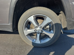 Used 2023  Jeep Grand Cherokee L Limited 4x4 at Dime Down by Frank Leta near Bridgeton&comma; MO