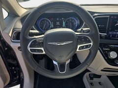 Used 2023  Chrysler Pacifica Touring L FWD at Dime Down by Frank Leta near Bridgeton&comma; MO