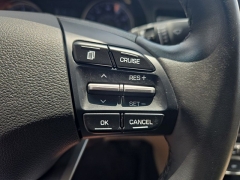 Used 2020  Hyundai Elantra Limited IVT SULEV at Dime Down by Frank Leta near Bridgeton&comma; MO