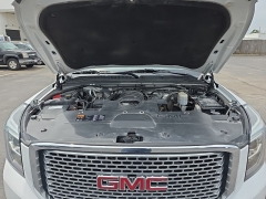 Used 2016 GMC Yukon XL 4d SUV 4WD Denali at Dime Down by Frank Leta near Bridgeton, MO
