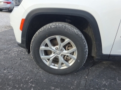 Used 2023  Jeep Grand Cherokee L Limited 4x4 at Dime Down by Frank Leta near Bridgeton&comma; MO