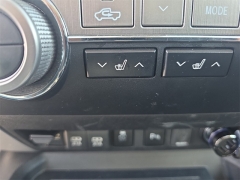 Used 2020  Toyota Tundra 4WD CrewMax Limited 5&period;7L at Dime Down by Frank Leta near Bridgeton&comma; MO