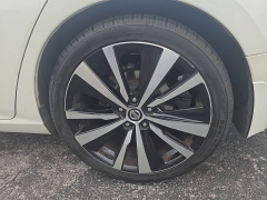 Used 2019  Nissan Altima 4d Sedan FWD 2&period;5L SR at Dime Down by Frank Leta near Bridgeton&comma; MO