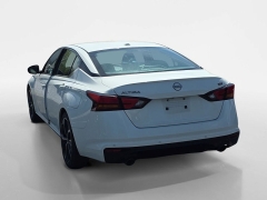 Used 2024  Nissan Altima 2&period;5 SR Sedan at Dime Down by Frank Leta near Bridgeton&comma; MO