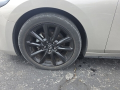 Used 2025  Mazda Mazda3 Hatchback 2&period;5 S Select Sport Auto FWD at Dime Down by Frank Leta near Bridgeton&comma; MO