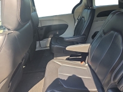 Used 2023  Chrysler Pacifica Touring L FWD at Dime Down by Frank Leta near Bridgeton&comma; MO