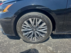Used 2025  Nissan Altima SV FWD at Dime Down by Frank Leta near Bridgeton&comma; MO