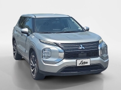 Used 2022  Mitsubishi Outlander ES FWD at Dime Down by Frank Leta near Bridgeton&comma; MO