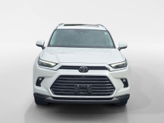 Used 2025  Toyota Grand Highlander Platinum AWD at Dime Down by Frank Leta near Bridgeton&comma; MO