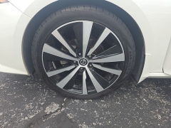 Used 2019  Nissan Altima 4d Sedan FWD 2&period;5L SR at Dime Down by Frank Leta near Bridgeton&comma; MO