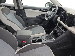 Used 2025  Volkswagen Taos S FWD at Dime Down by Frank Leta near Bridgeton&comma; MO
