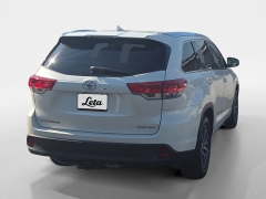 Used 2018  Toyota Highlander SE V6 AWD &lpar;Natl&rpar; at Dime Down by Frank Leta near Bridgeton&comma; MO