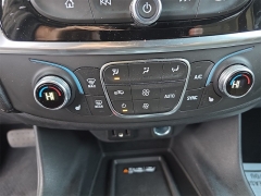 Used 2022  Chevrolet Traverse AWD 4dr LT Cloth w&sol;1LT at Dime Down by Frank Leta near Bridgeton&comma; MO