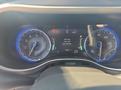Used 2023  Chrysler Pacifica Touring L FWD at Dime Down by Frank Leta near Bridgeton&comma; MO