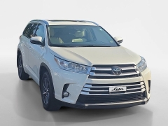 Used 2018  Toyota Highlander SE V6 AWD &lpar;Natl&rpar; at Dime Down by Frank Leta near Bridgeton&comma; MO