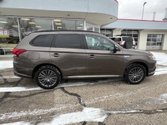 Used 2021  Mitsubishi Outlander PHEV S-AWC at VerHage Auto Sales near Holland&comma; MI