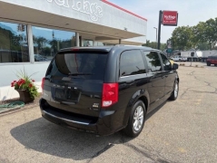 Used 2019 Dodge Grand Caravan SXT Wagon at VerHage Auto Sales near Holland, MI